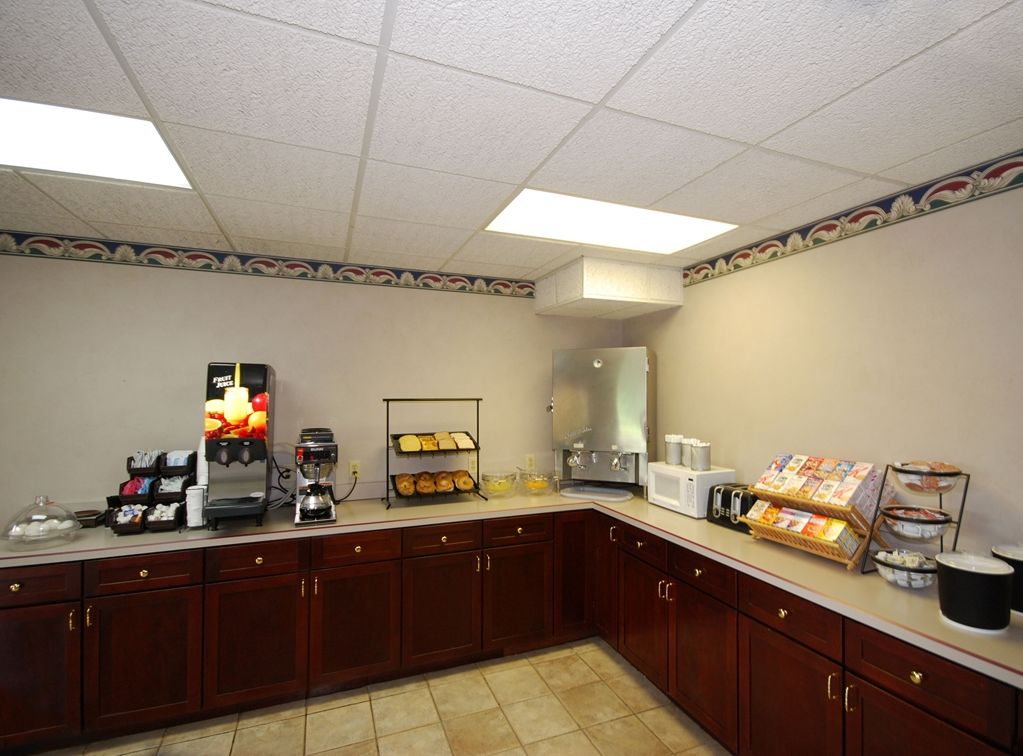 Beaver Dam Inn Interior photo